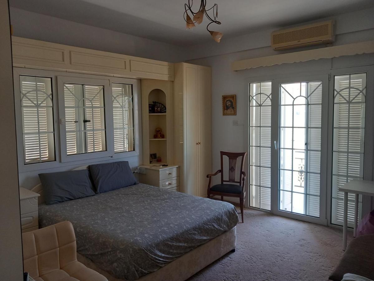 Апартаменты Vasilis House Dromolaxia Экстерьер фото
